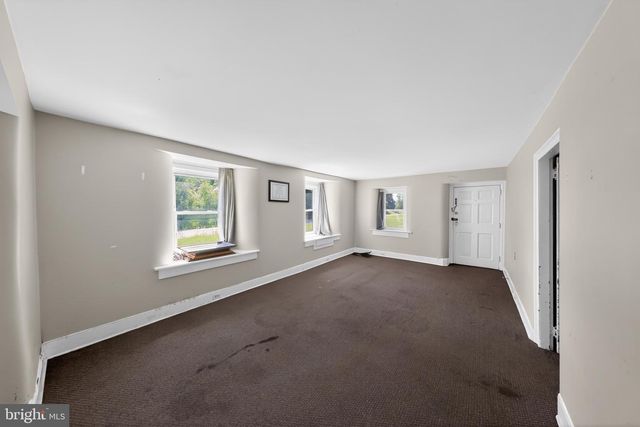 240 UNIVERSITY RD, Lincoln University, PA 19352