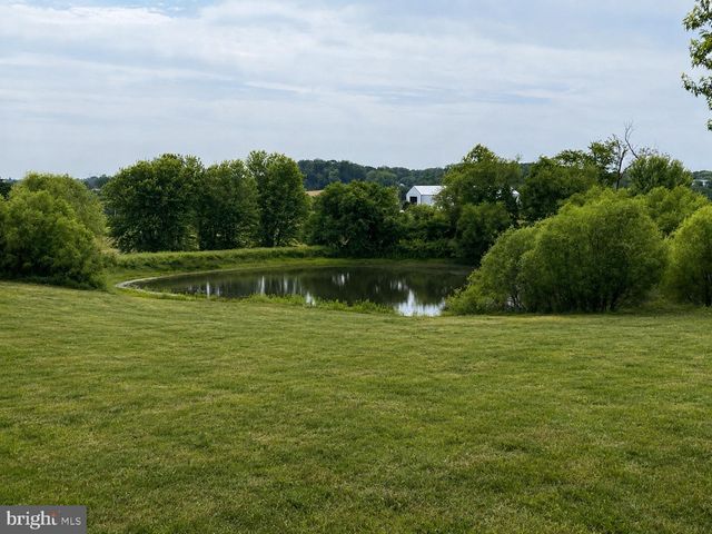 240 UNIVERSITY RD, Lincoln University, PA 19352