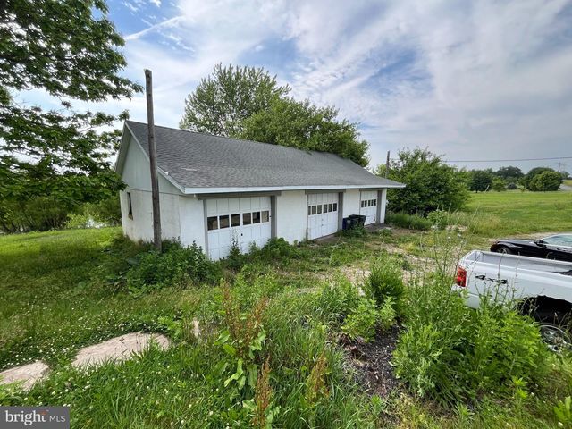 240 UNIVERSITY RD, Lincoln University, PA 19352