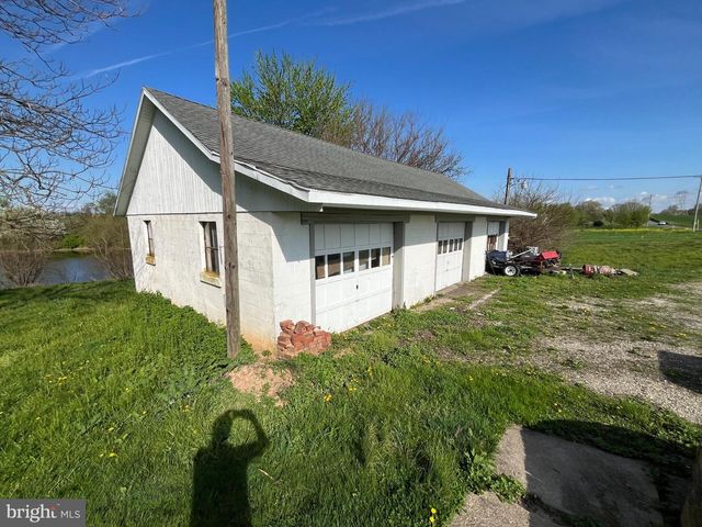 240 UNIVERSITY RD, Lincoln University, PA 19352