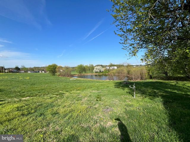 240 UNIVERSITY RD, Lincoln University, PA 19352