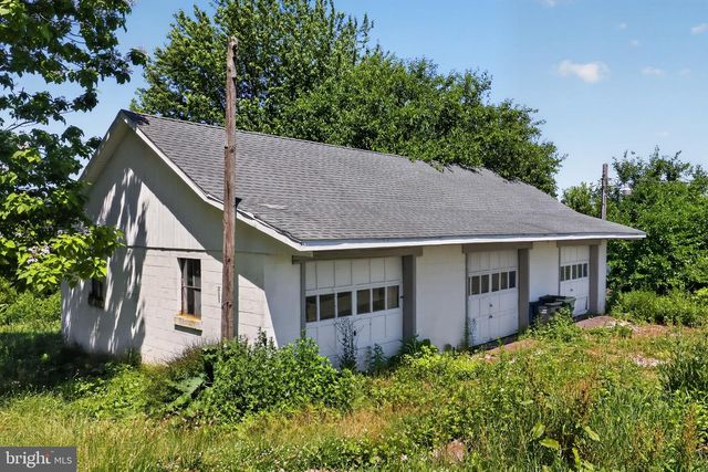 240 UNIVERSITY RD, Lincoln University, PA 19352