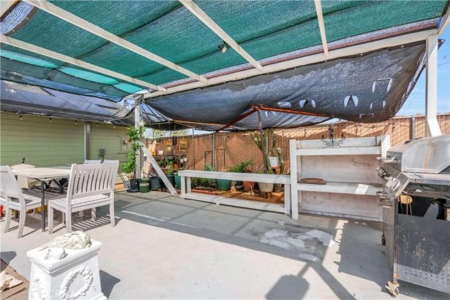 17133 Mesquite Rd, Apple Valley, CA 92307