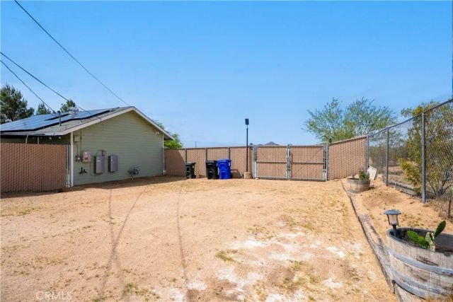 17133 Mesquite Rd, Apple Valley, CA 92307