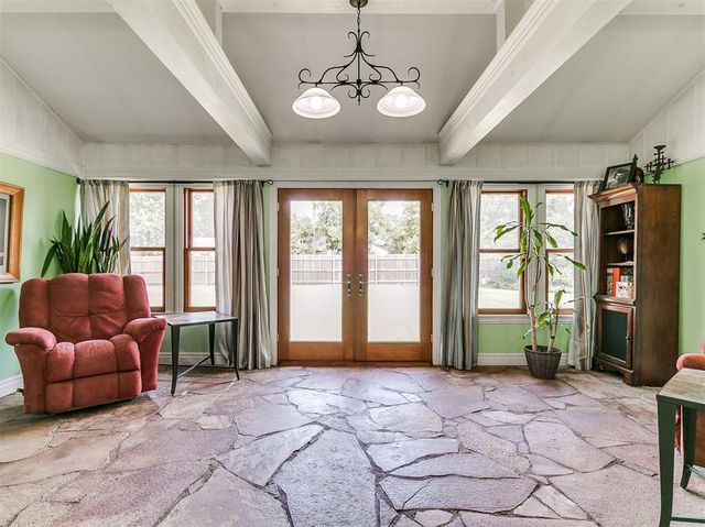 1127 S Reno Avenue, El Reno, OK 73036