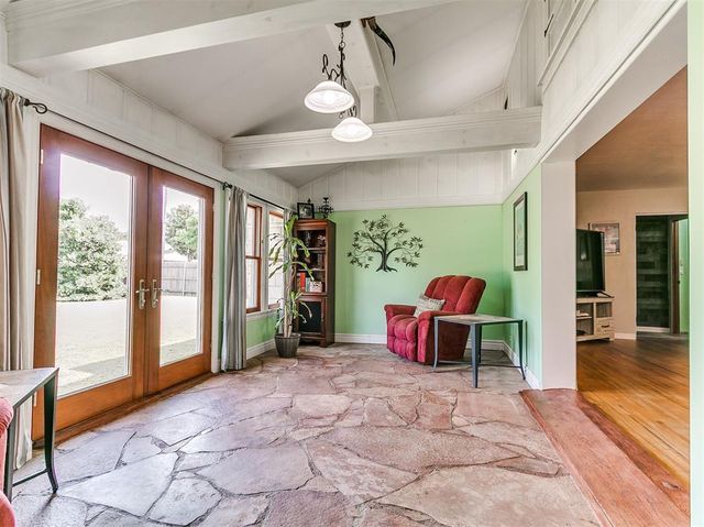 1127 S Reno Avenue, El Reno, OK 73036