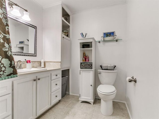 1127 S Reno Avenue, El Reno, OK 73036