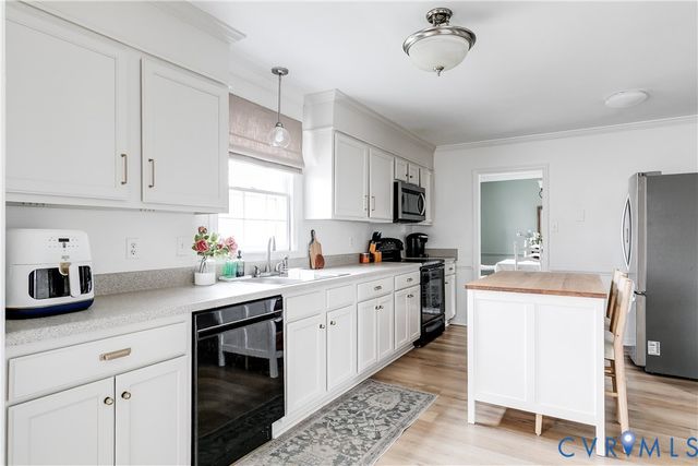 1304 Logan Trace Ct, Midlothian, VA 23114