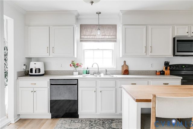 1304 Logan Trace Ct, Midlothian, VA 23114