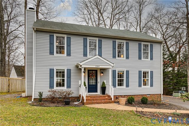 1304 Logan Trace Ct, Midlothian, VA 23114