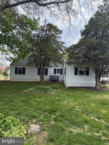 993 GRAVEL PIKE, Palm, PA 18070