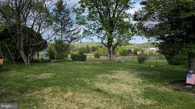 993 GRAVEL PIKE, Palm, PA 18070