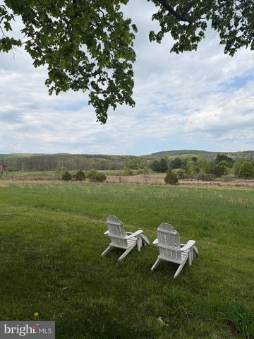 993 GRAVEL PIKE, Palm, PA 18070