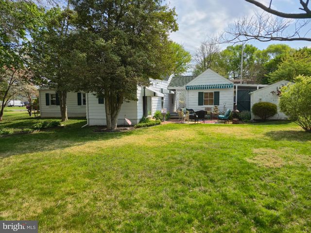 993 GRAVEL PIKE, Palm, PA 18070