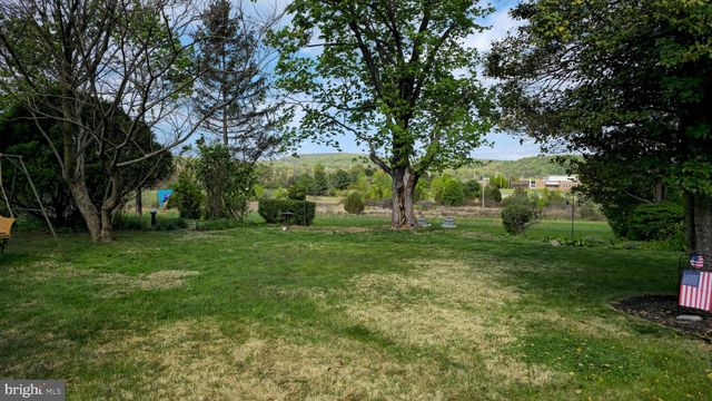 993 GRAVEL PIKE, Palm, PA 18070