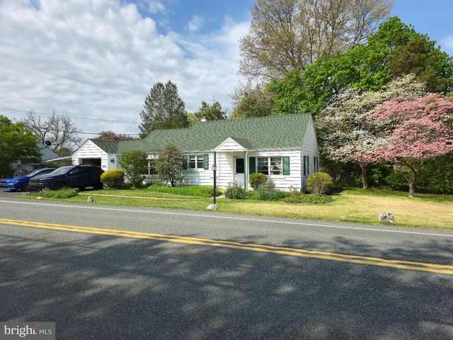 993 GRAVEL PIKE, Palm, PA 18070