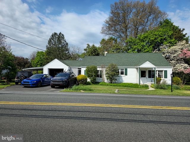 993 GRAVEL PIKE, Palm, PA 18070