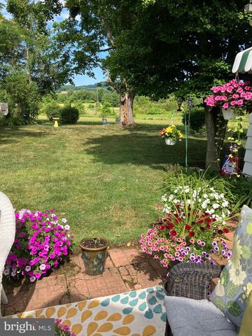 993 GRAVEL PIKE, Palm, PA 18070
