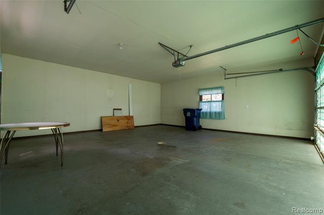 2900A S Miller Road, Saginaw, MI 48609