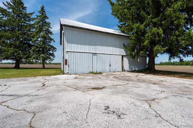 2900A S Miller Road, Saginaw, MI 48609