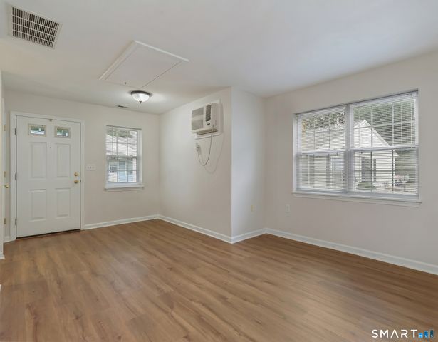 333 West Avenue 15, Milford, CT 06461