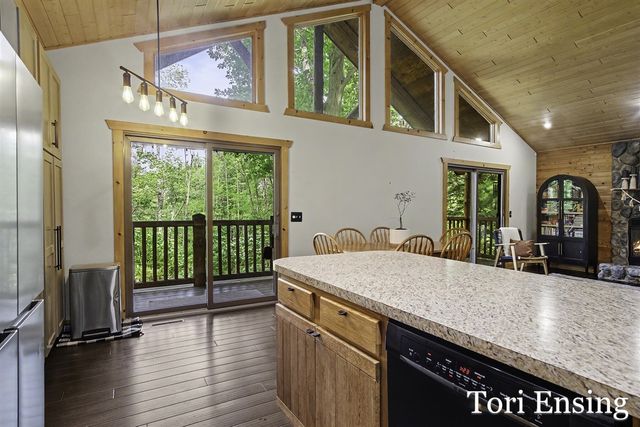 15400 Meddler Avenue, Gowen, MI 49326