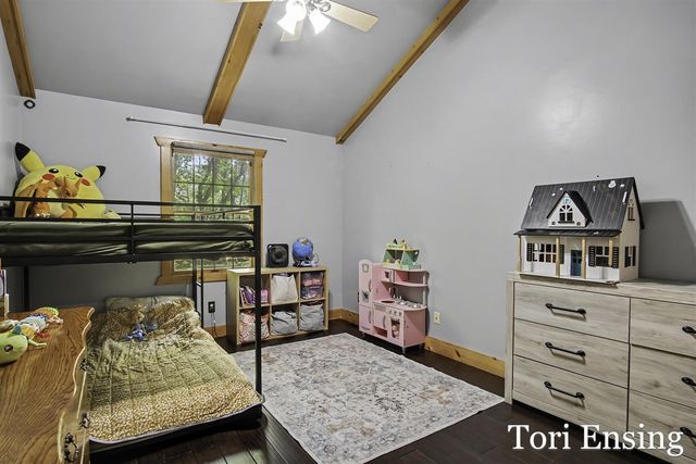 15400 Meddler Avenue, Gowen, MI 49326