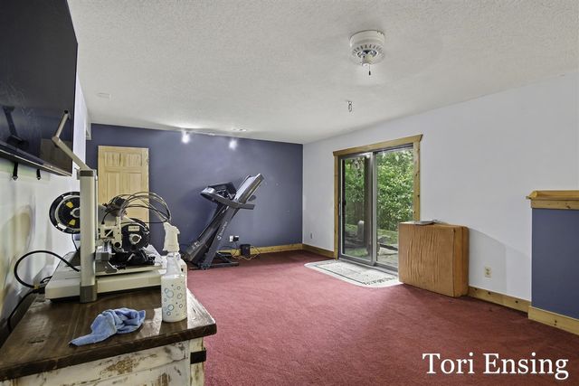 15400 Meddler Avenue, Gowen, MI 49326