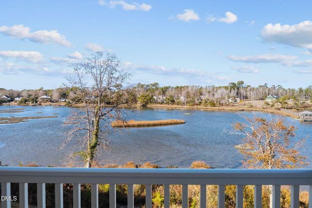 13 E Cannon Cove, Hampstead, NC 28443