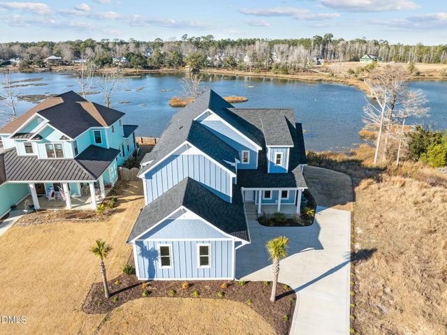 13 E Cannon Cove, Hampstead, NC 28443