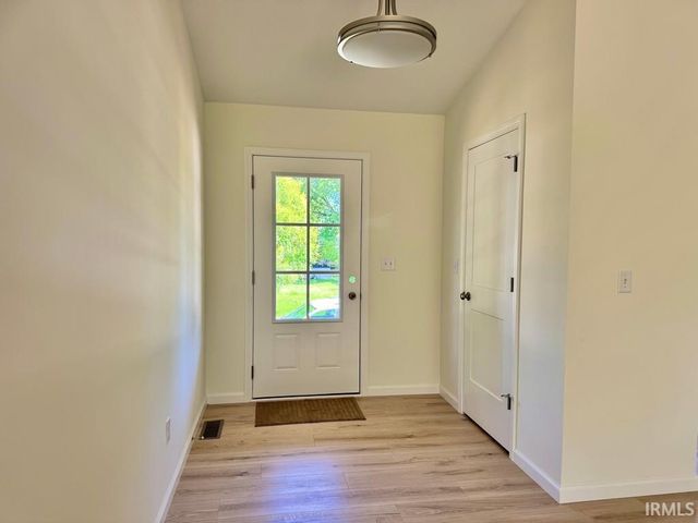 9505 W Arch Street, Yorktown, IN 47396