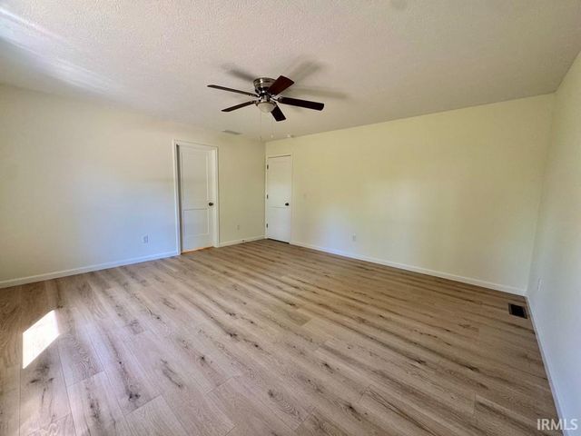 9505 W Arch Street, Yorktown, IN 47396