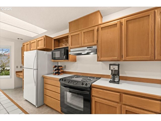 5696 WINDFIELD Loop, Lake Oswego, OR 97035