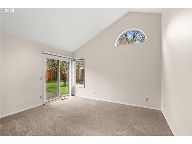 5696 WINDFIELD Loop, Lake Oswego, OR 97035