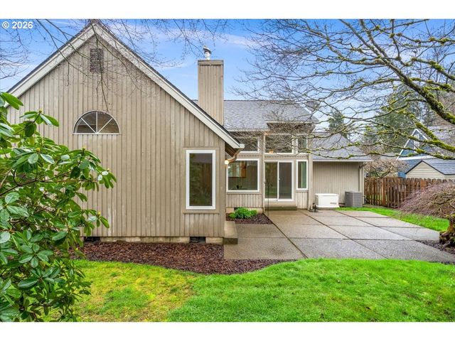 5696 WINDFIELD Loop, Lake Oswego, OR 97035
