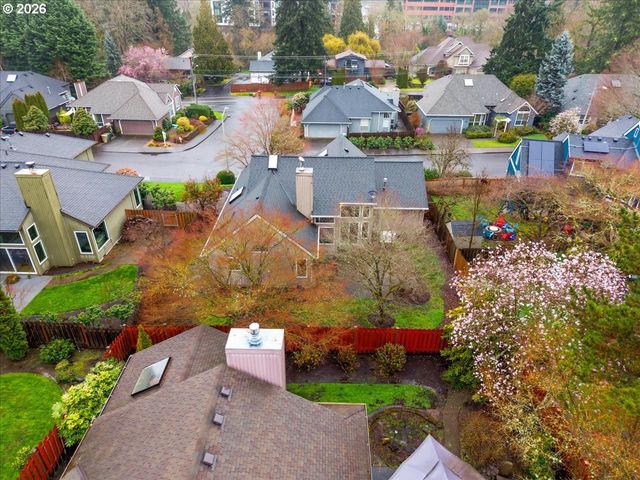 5696 WINDFIELD Loop, Lake Oswego, OR 97035