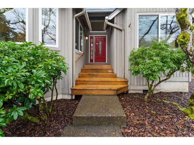 5696 WINDFIELD Loop, Lake Oswego, OR 97035