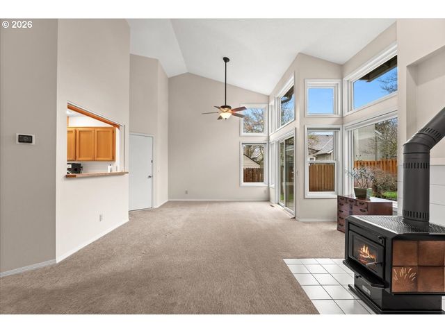 5696 WINDFIELD Loop, Lake Oswego, OR 97035