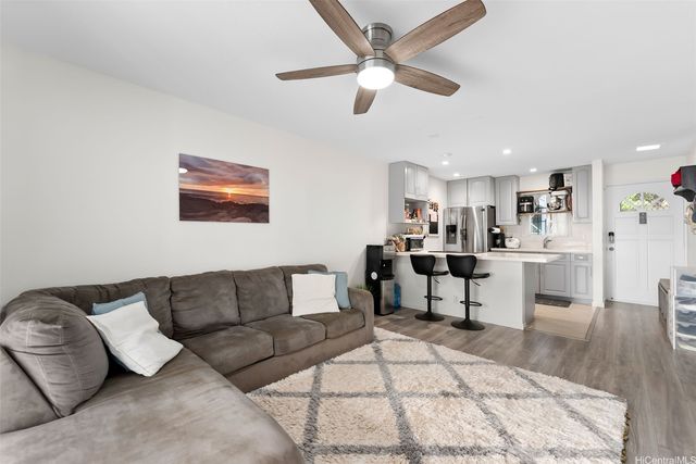 92-1035 Okaa Street 2104, Kapolei, HI 96707