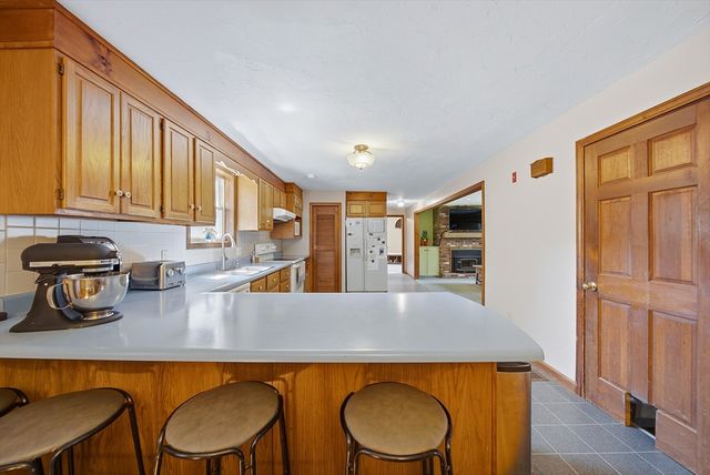 2 Birch St, Oxford, MA 01540