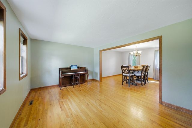 2 Birch St, Oxford, MA 01540