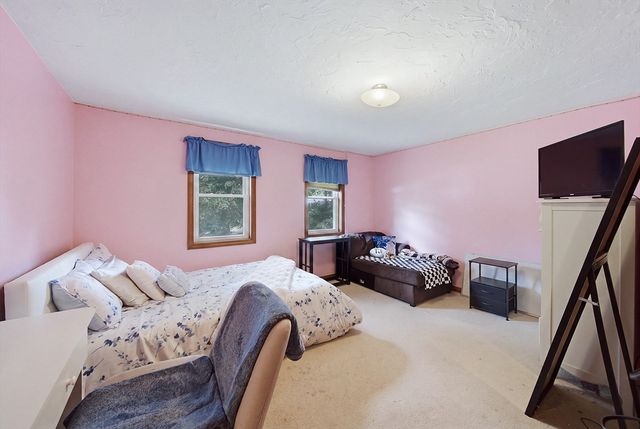 2 Birch St, Oxford, MA 01540