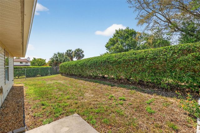 1984 GOLDEN PALM CIRCLE, Tavares, FL 32778