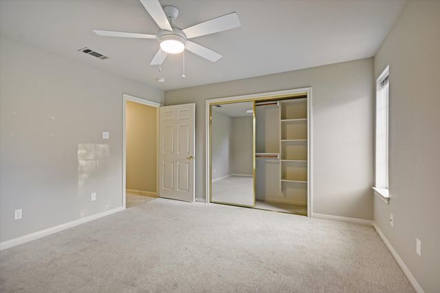 106 Lakeview LN, Georgetown, TX 78633