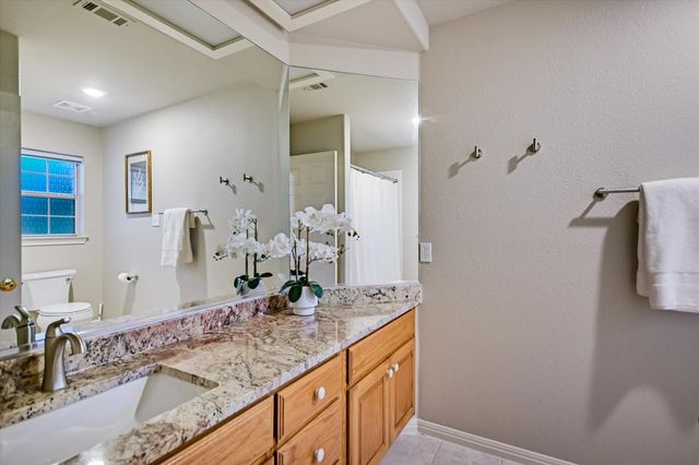 106 Lakeview LN, Georgetown, TX 78633