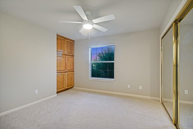 106 Lakeview LN, Georgetown, TX 78633