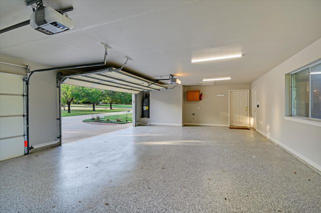 106 Lakeview LN, Georgetown, TX 78633
