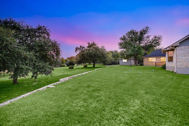 106 Lakeview LN, Georgetown, TX 78633