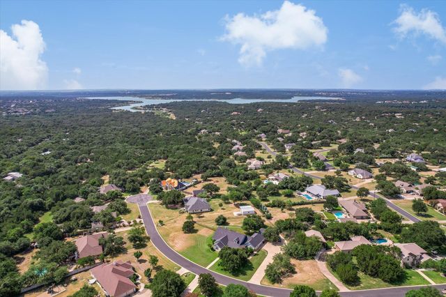 106 Lakeview LN, Georgetown, TX 78633