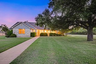106 Lakeview LN, Georgetown, TX 78633